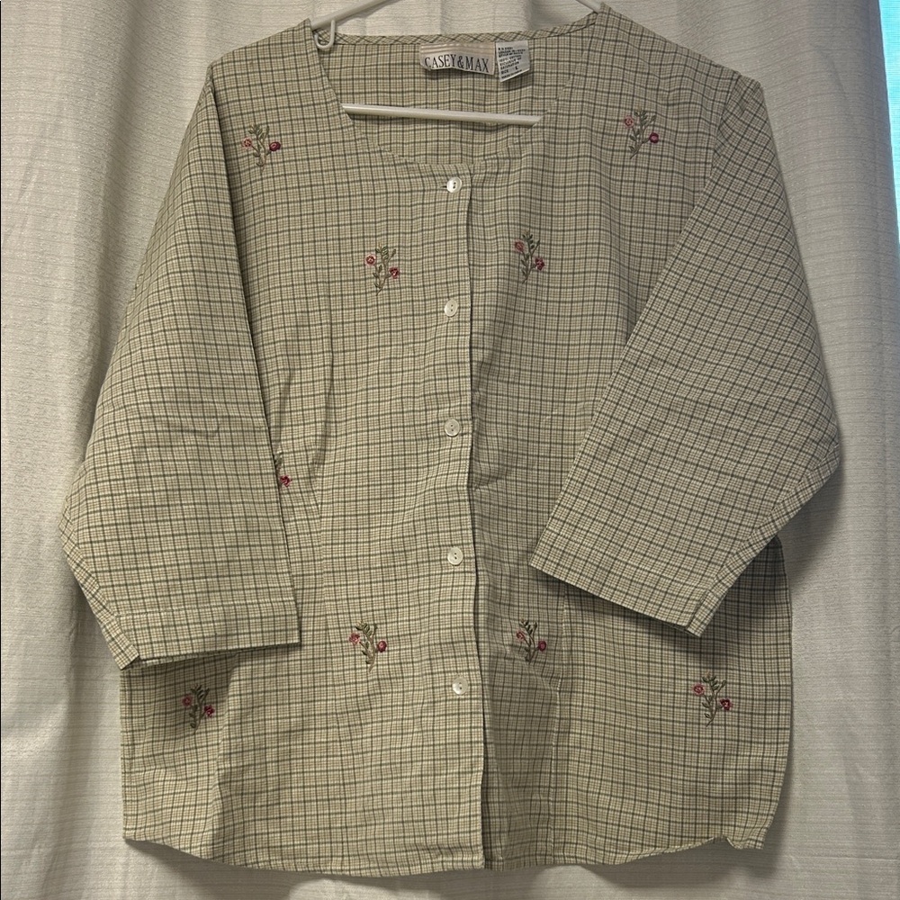 Casey & Max Quarter Sleeve Plaid Button Down Top